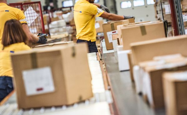 Golpe dos Correios: entenda o que é e como se proteger - Rádio Mais FM